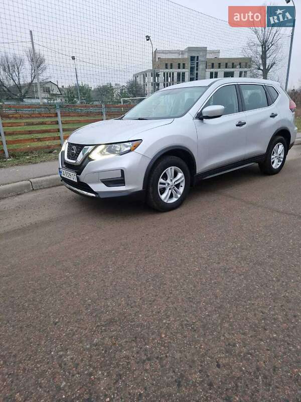 Nissan Rogue (2018)