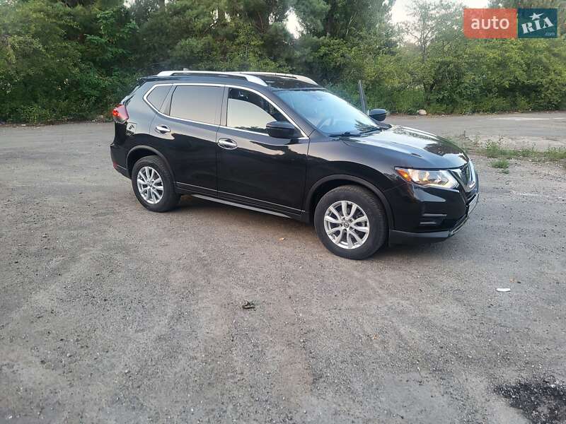 Nissan Rogue (2020)