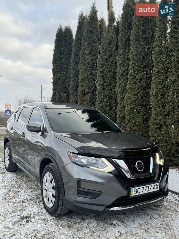 Nissan Rogue (2018)