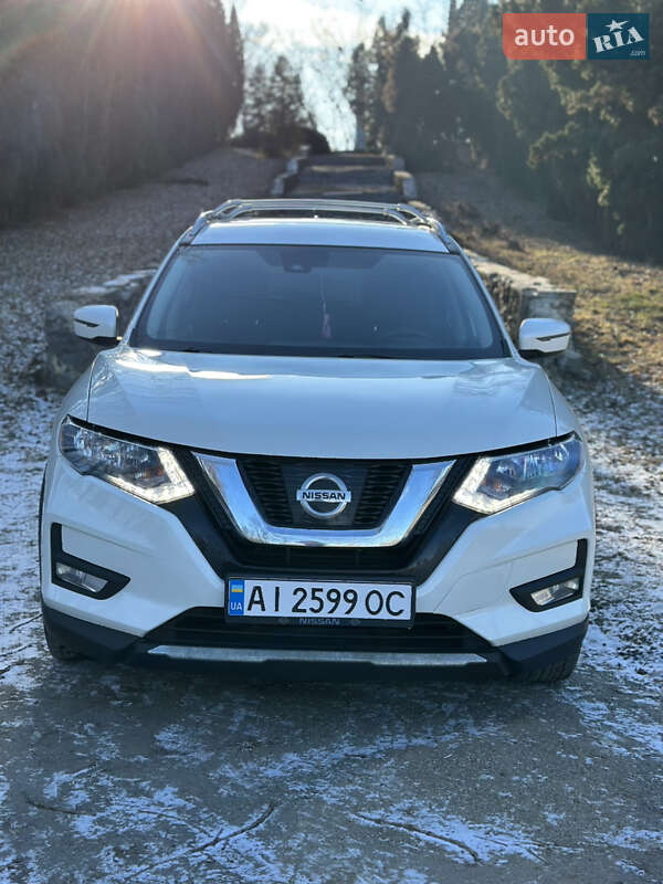 Nissan Rogue (2018)