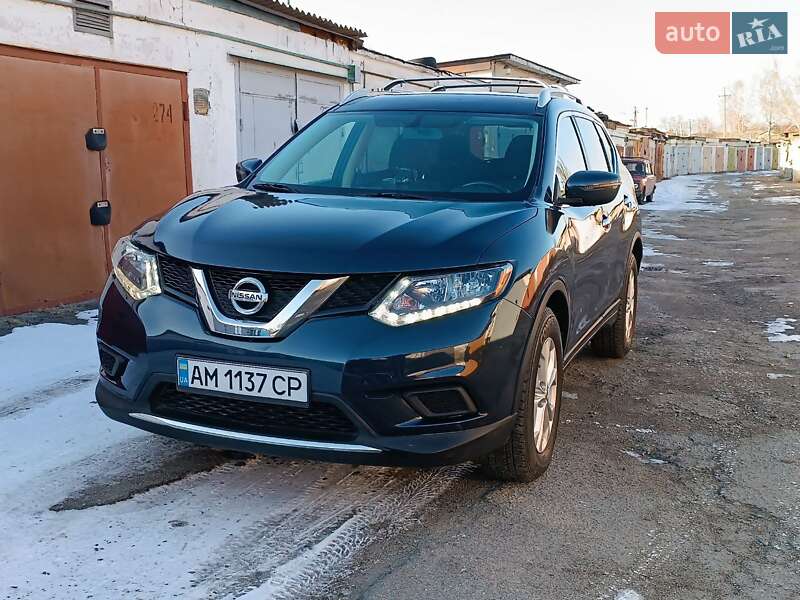 Nissan Rogue (2016)