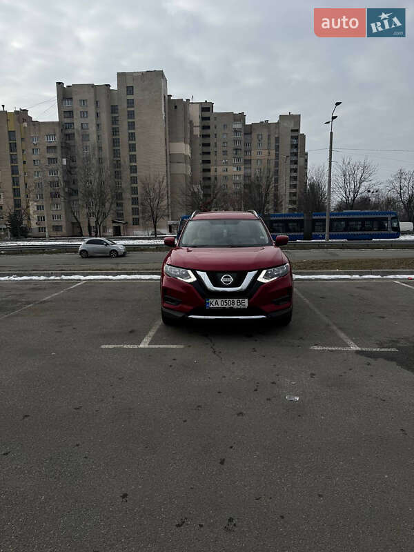 Nissan Rogue (2017)