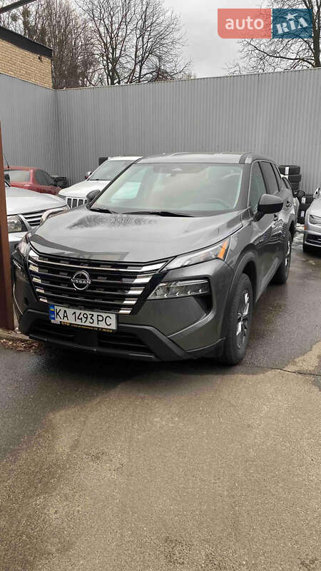 Nissan Rogue (2024)