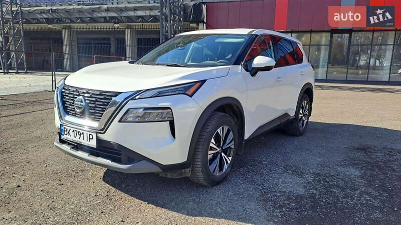 Nissan Rogue (2021)