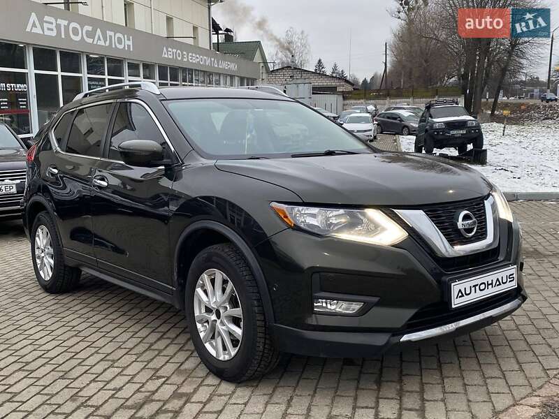 Nissan Rogue (2017)