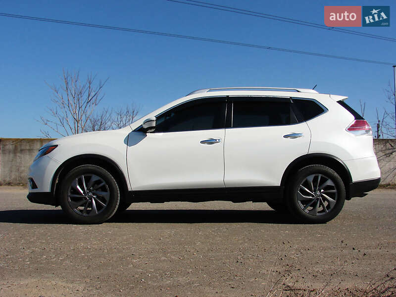 Nissan Rogue (2016)