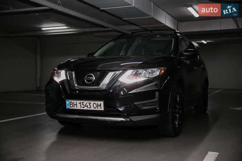 Nissan Rogue (2017)
