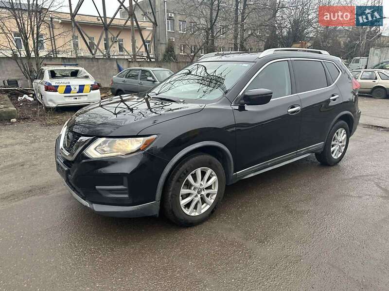 Nissan Rogue (2018)