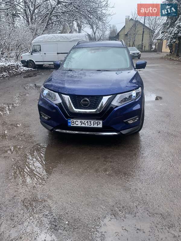 Nissan Rogue (2018)