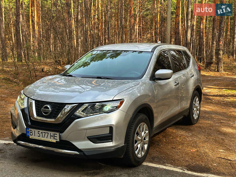 Nissan Rogue (2016)