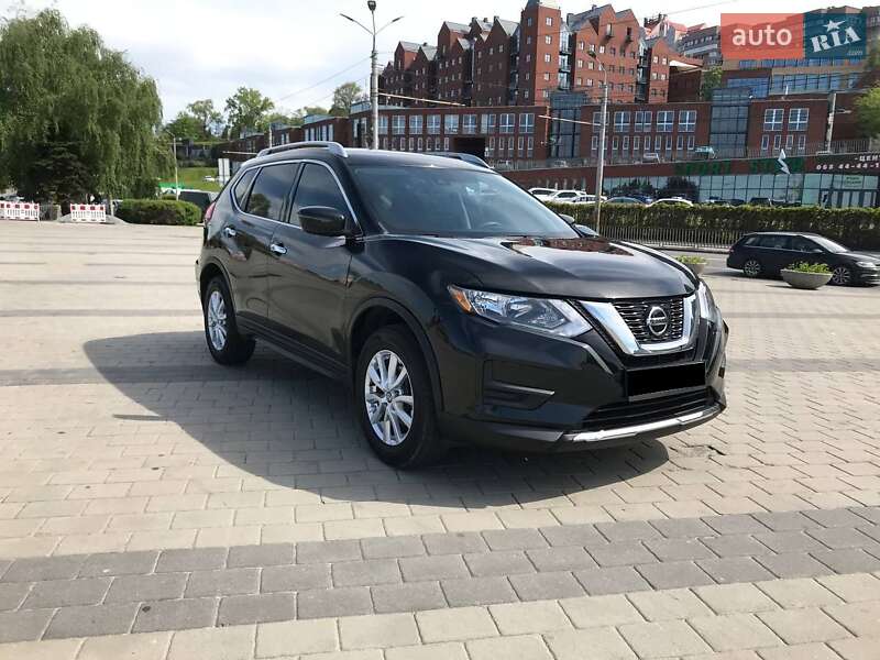 Nissan Rogue (2019)