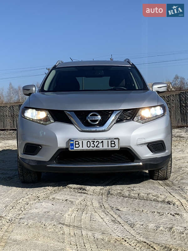 Nissan Rogue (2016)
