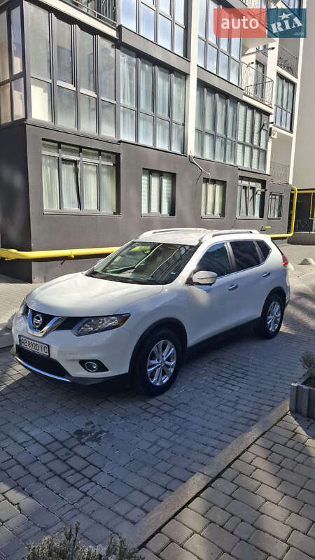 Nissan Rogue (2015)