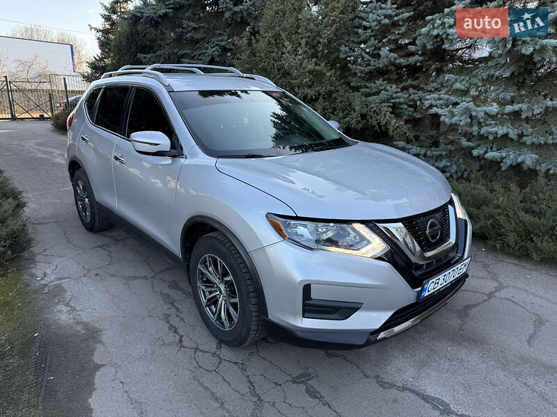 Nissan Rogue (2017)