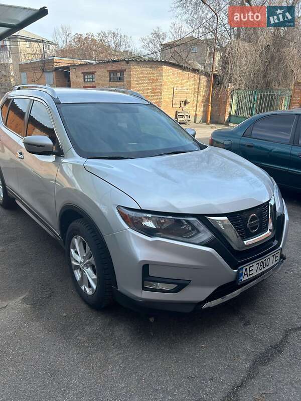 Nissan Rogue (2018)