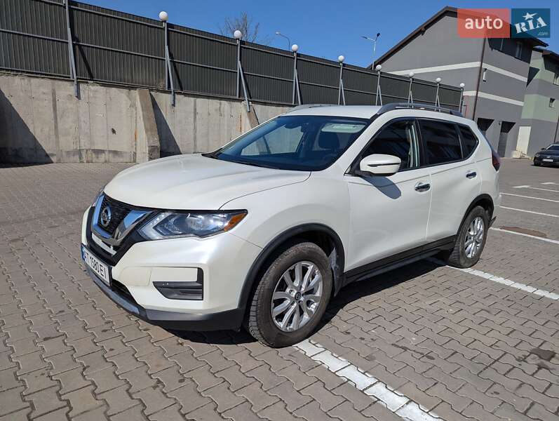 Nissan Rogue (2018)