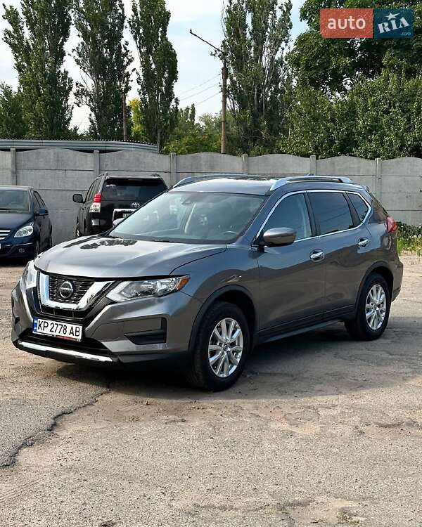 Nissan Rogue (2019)
