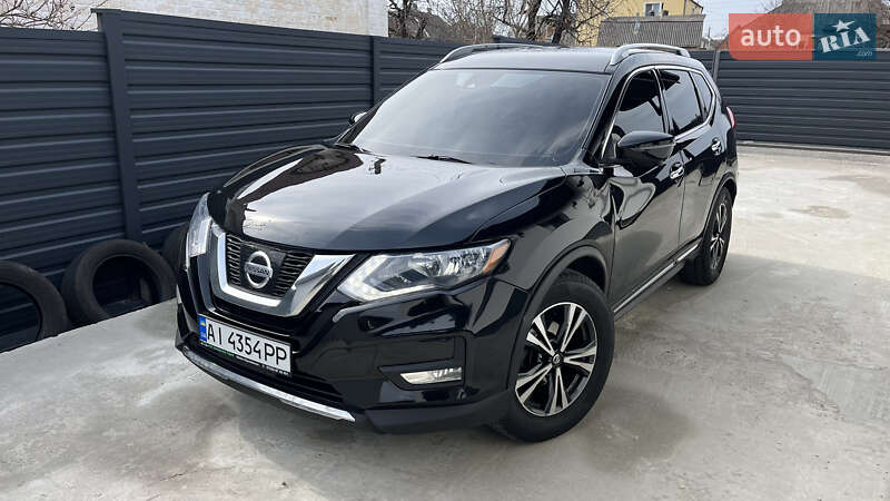 Nissan Rogue (2017)