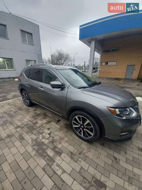 Nissan Rogue (2018)