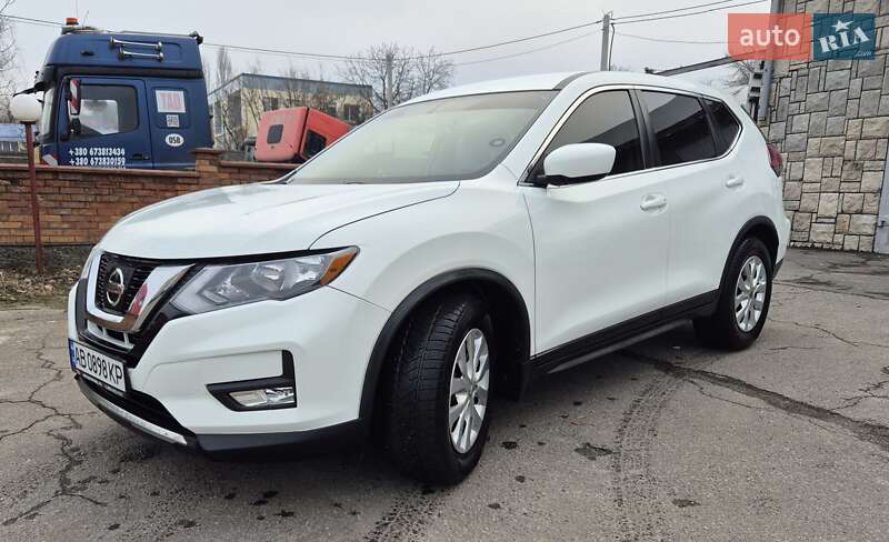 Nissan Rogue (2018)