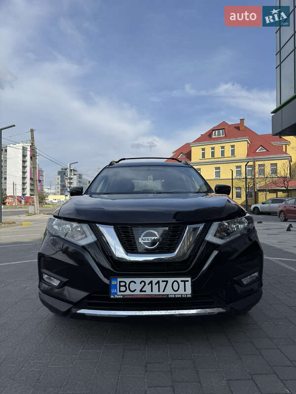 Nissan Rogue (2017)