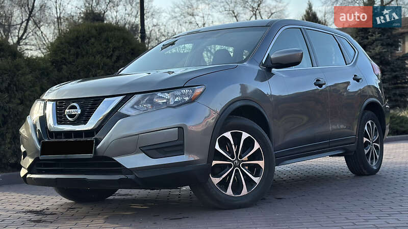 Nissan Rogue (2016)