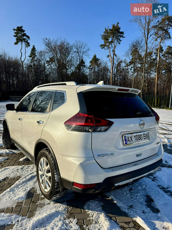 Nissan Rogue (2018)