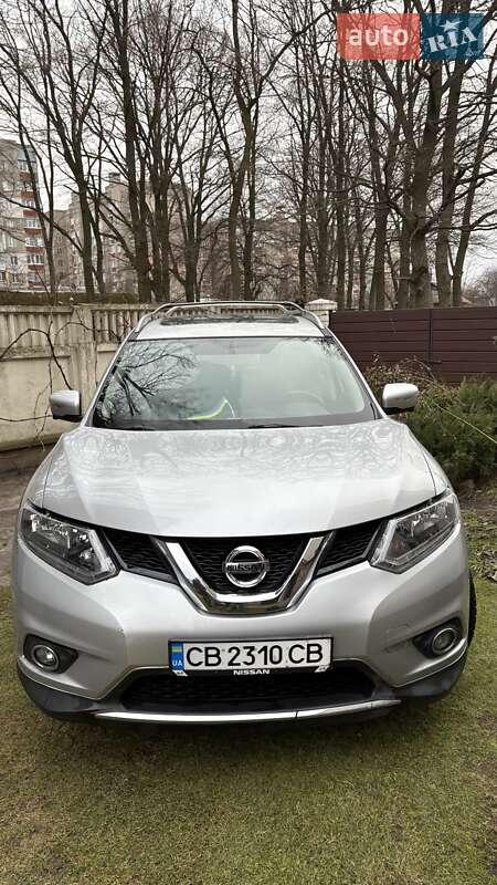 Nissan Rogue (2015)