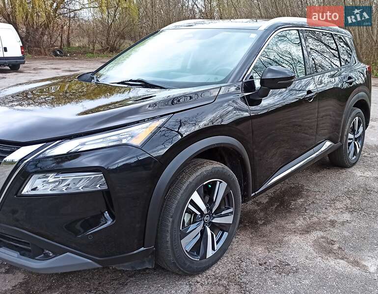 Nissan Rogue (2021)