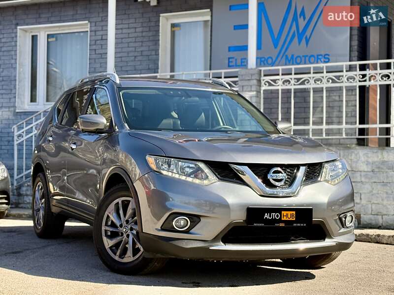 Nissan Rogue (2015)