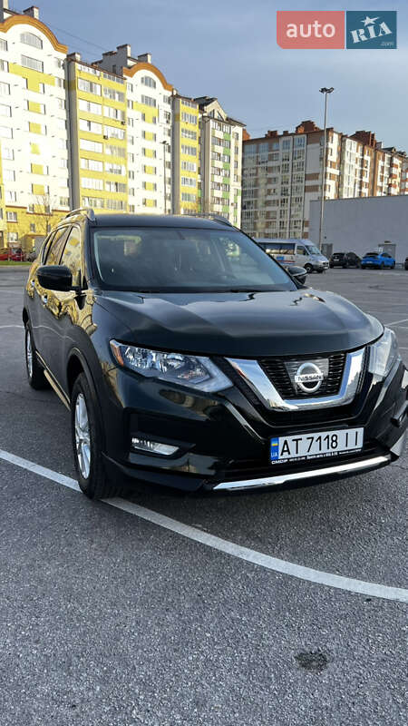 Nissan Rogue (2018)