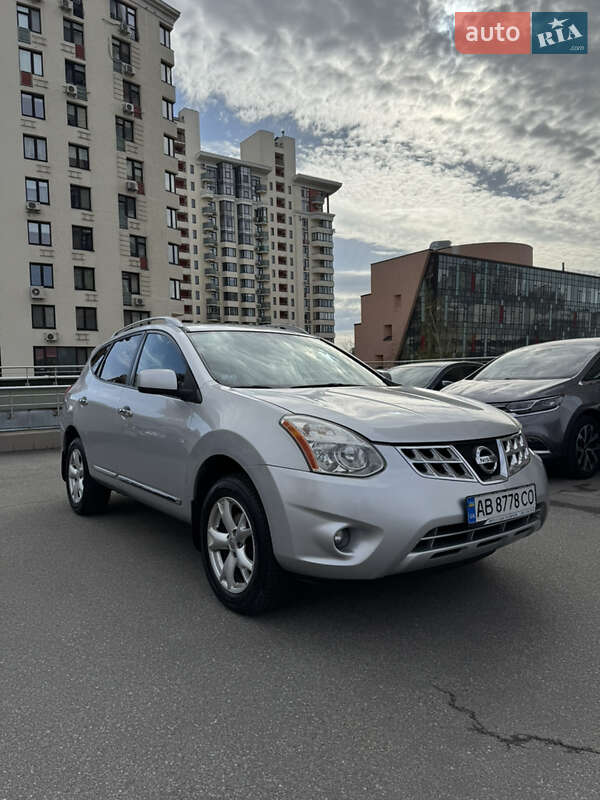 Nissan Rogue (2010)