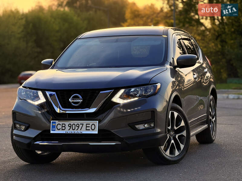 Nissan Rogue (2016)