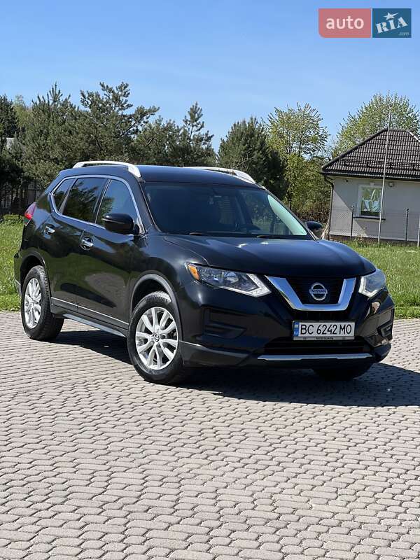 Nissan Rogue (2017)