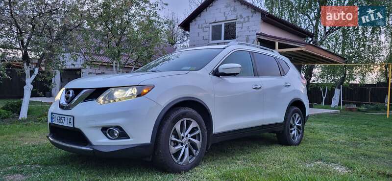 Nissan Rogue (2015)