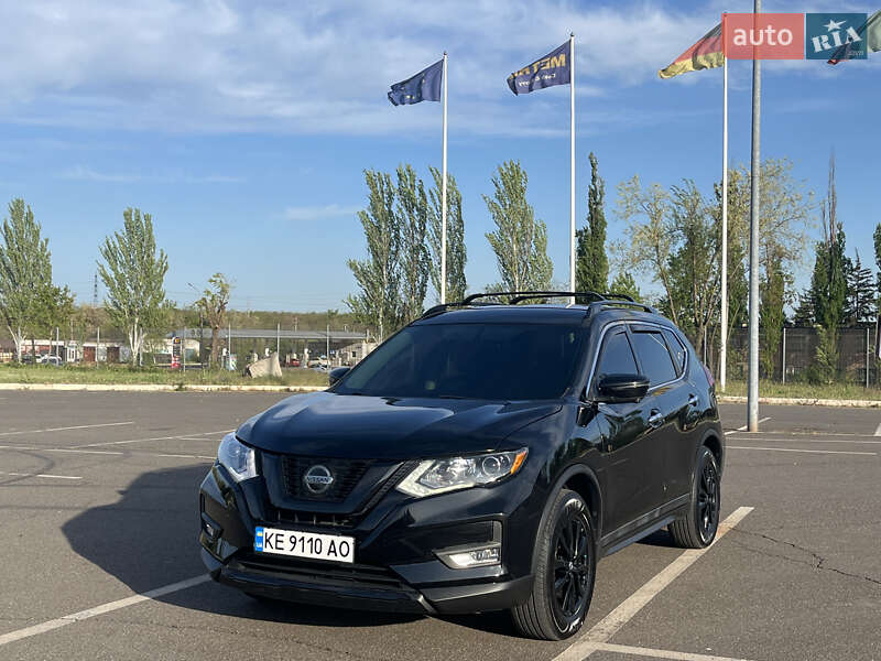 Nissan Rogue (2017)