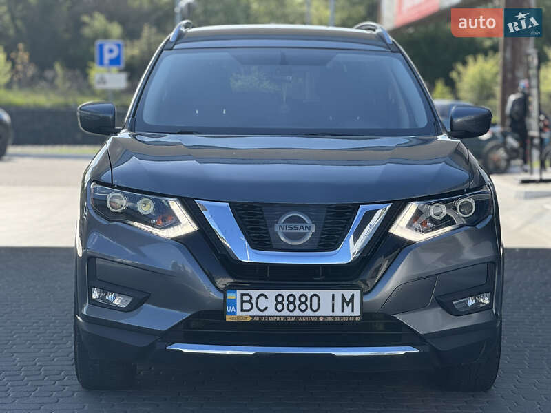 Nissan Rogue (2017)