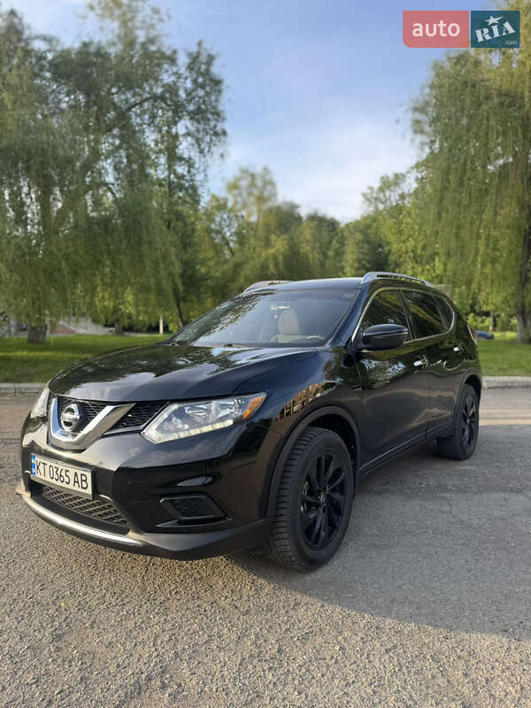 Nissan Rogue (2015)