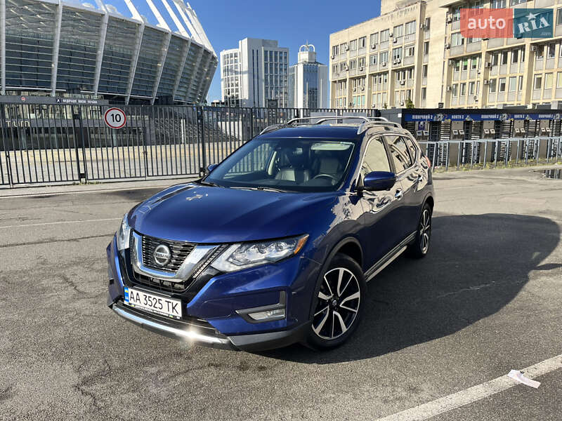 Nissan Rogue (2020)