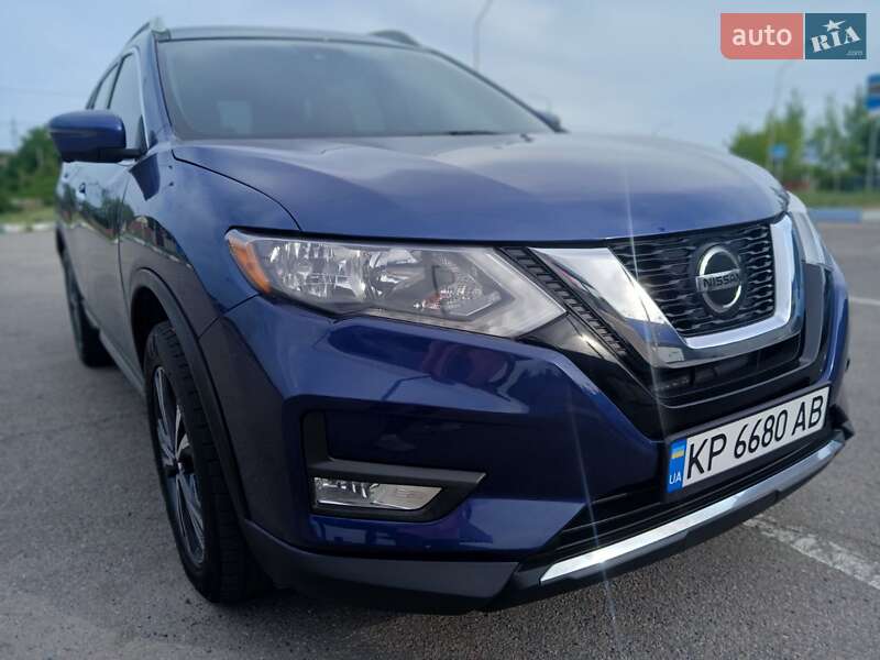 Nissan Rogue (2017)