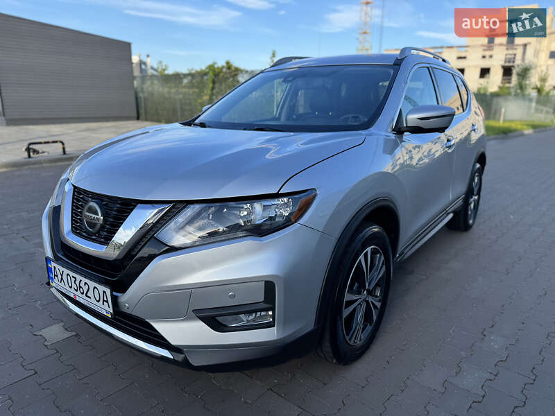 Nissan Rogue (2018)