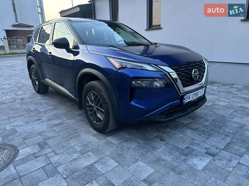 Nissan Rogue (2020)