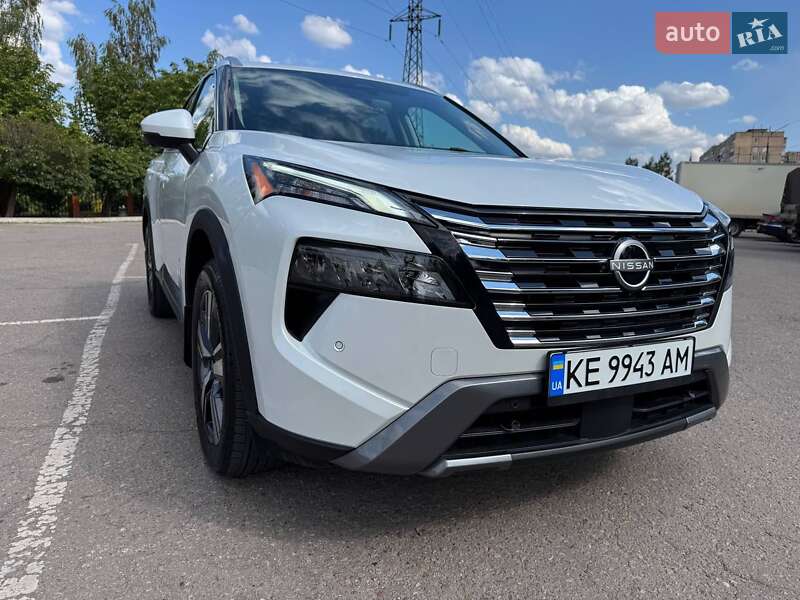 Nissan Rogue (2024)