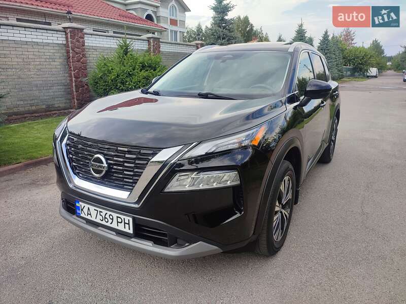 Nissan Rogue (2021)