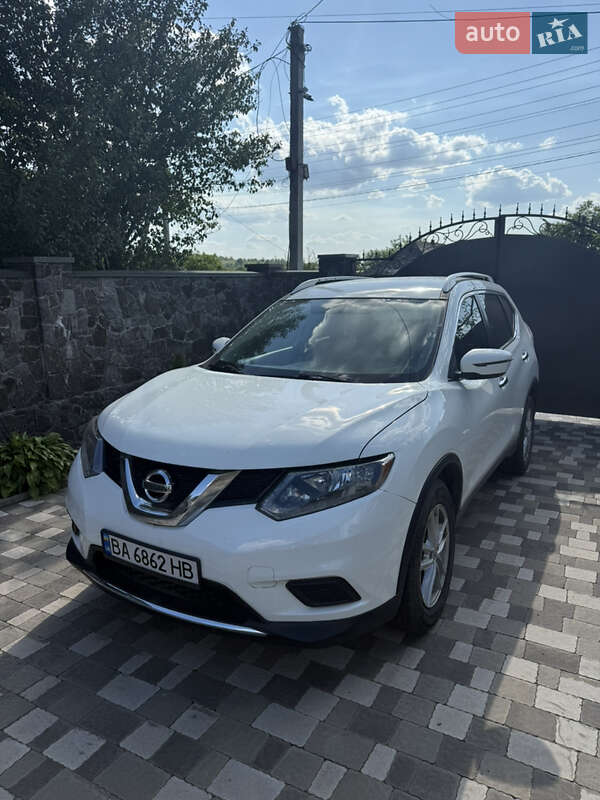 Nissan Rogue (2015)