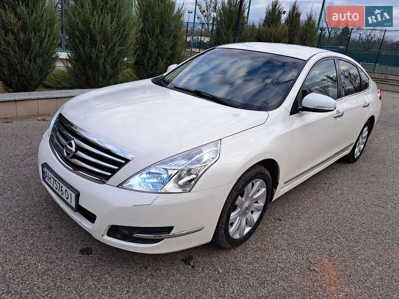 Nissan Teana (2010)