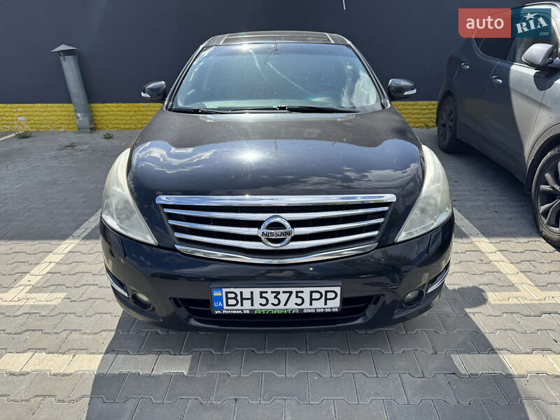 Nissan Teana (2010)