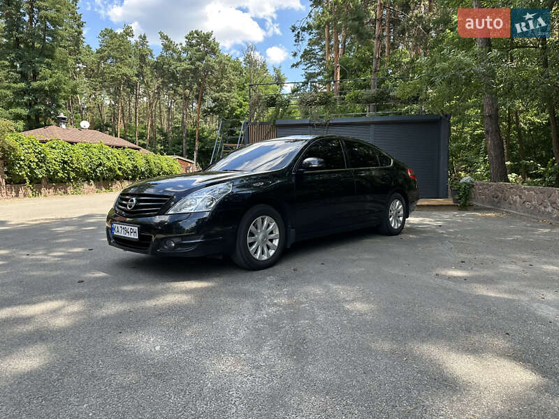 Nissan Teana (2012)