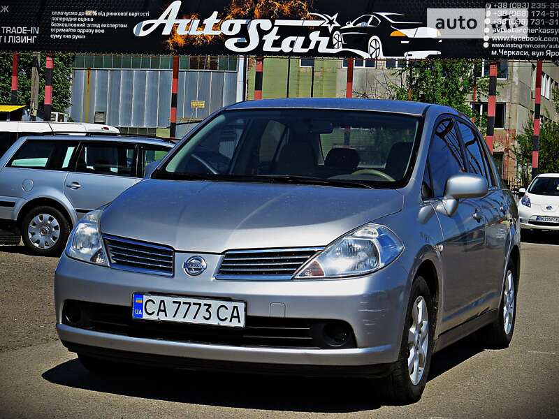 Nissan Tiida (2007)