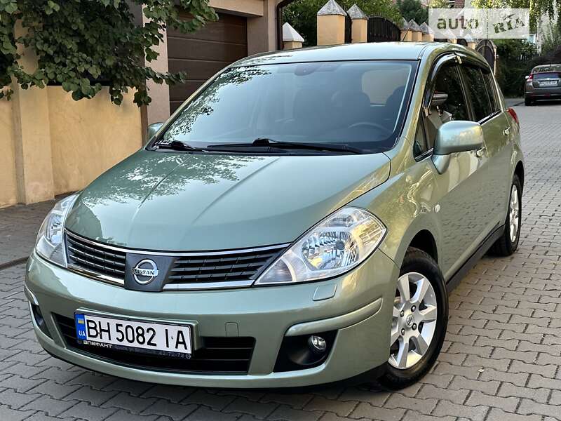 Nissan Tiida (2007)